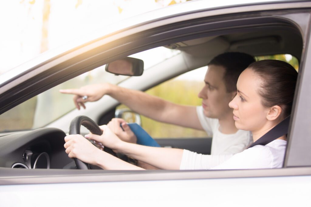 Should I take manual or automatic driving lessons?