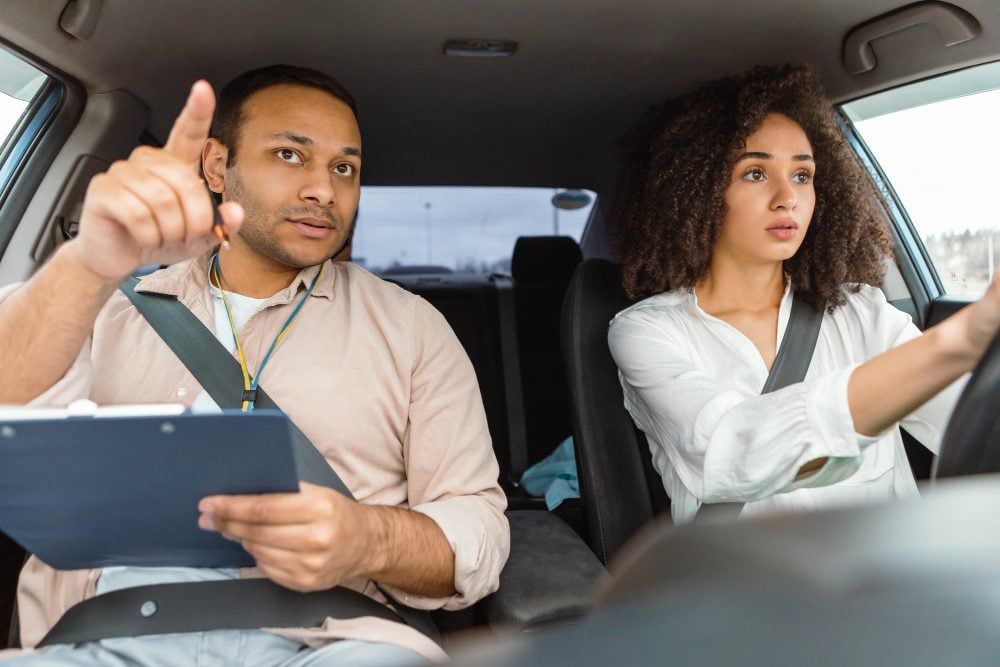 how much does to cost to learn to drive in the uk