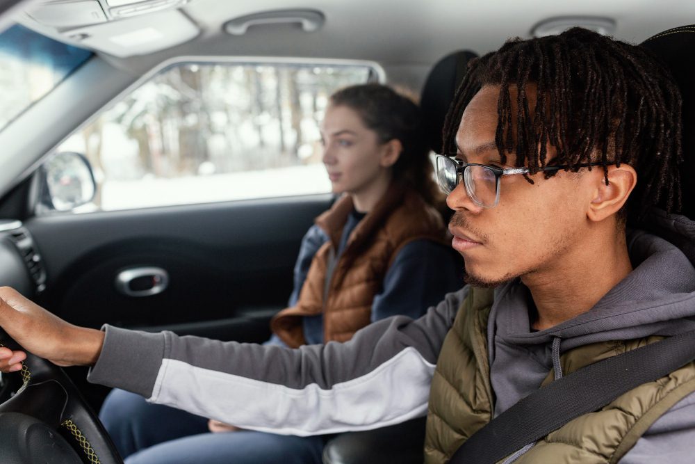 manual vs automatic driving lessons